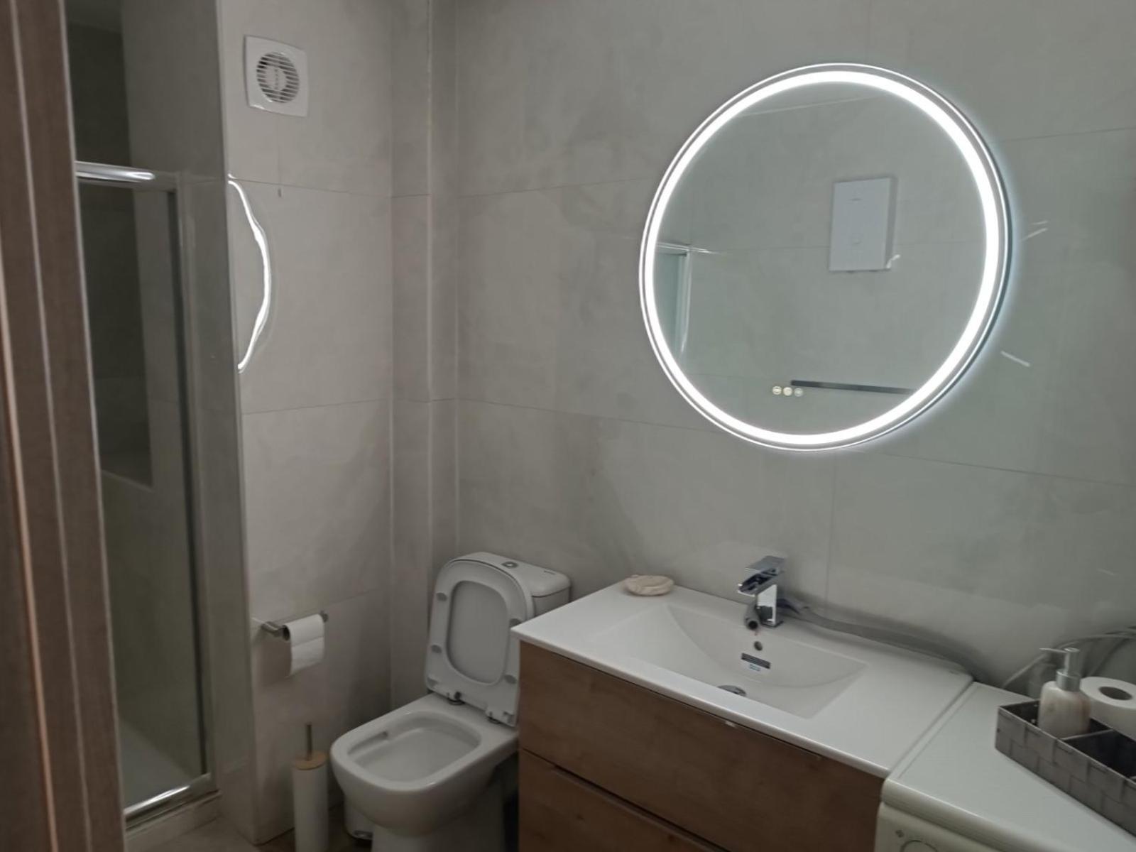 Comfortable Beachfront Apartment Loutráki Esterno foto